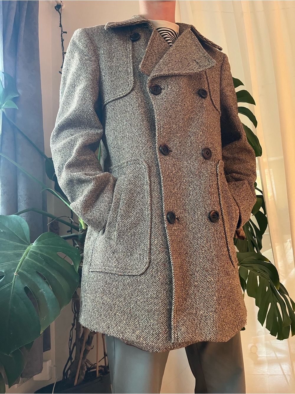 Double-Breasted Herringbone Wool Coat - Gray